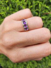 Cargar imagen en el visor de la galería, 1645: Vintage: 9ct Gold Purple Amethysts Diamonds Dress Ring- lovely combination
