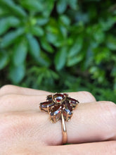Cargar imagen en el visor de la galería, 2197: Vintage: 9ct Gold Mixed-Cut Rich Red Garnets Cluster Ring- From 1976
