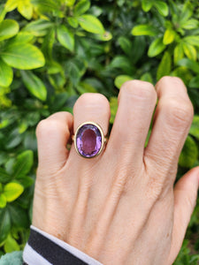 0385: Vintage: 9ct Gold Large Purple Amethyst Cocktail Ring- lovely hues