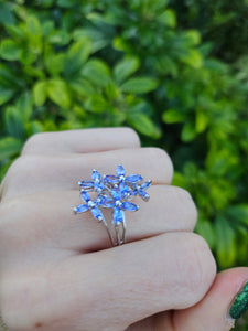 0461: Vintage: 9ct White Gold Marquise Cut Tanzanites Floral Cocktail Ring-FAB