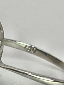 9079:Vintage: 18ct White Gold Cornflower Blue Sapphire 23 Diamonds Art Deco Style Target Ring