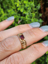 Cargar imagen en el visor de la galería, 1569: Antique Medieval  14ct Gold Heart-Cut Garnet Posy Ring- &quot;POUR AMOR,SAY DULC&quot;
