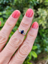 Load image into Gallery viewer, 9081: Vintage: 18ct Gold French Blue Sapphire Diamonds Trefoil Set Ring- simply gorgeous
