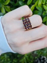 Cargar imagen en el visor de la galería, 0949: Vintage: 9ct Gold Rich Red Garnets Geometric Set Ring- Date-Mark 1979
