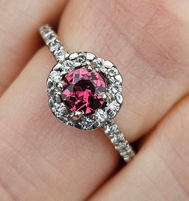6506 Vintage: 18ct White Gold Rhodolite Garnet & Diamond Halo Ring — From 2009
