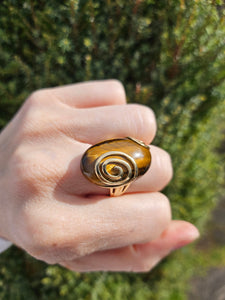 6008: Vintage: 9ct Gold Large Oval Tiger's Eye Cocktail Ring- outrageous