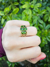 Load image into Gallery viewer, 0539: Vintage: 9ct Gold 7 Green Diopsides Cocktail Ring- lovely cut and colours
