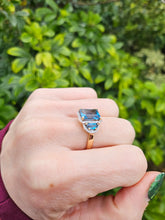 Load image into Gallery viewer, 0154:  Vintage: 9ct Gold Azure Blue Topaz Diamonds Cocktail Ring- FAB
