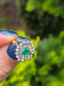 2032: Vintage: 18ct Gold Emerald Diamonds Openwork Marquise Cluster Ring