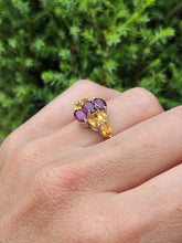 Cargar imagen en el visor de la galería, 6101: Vintage: 9ct Gold Yellow Sapphires Vivid Purple Tourmalines Cocktail Ring
