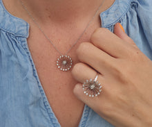 Load image into Gallery viewer, 0112: Vintage: 18ct White Gold &quot;Sunray&quot; Diamonds Fine Jewellery Set: Ring, Pendant, Necklace- Extraordinary
