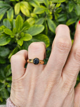 Load image into Gallery viewer, 0998: Vintage: 9ct Gold Black Diamond White Diamonds Signet Ring- salt &amp; pepper, eye candy
