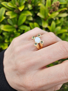 1301: Vintage: 9ct Gold Cabochon White Opal Peridot Cocktail Ring- Lovely symmetry