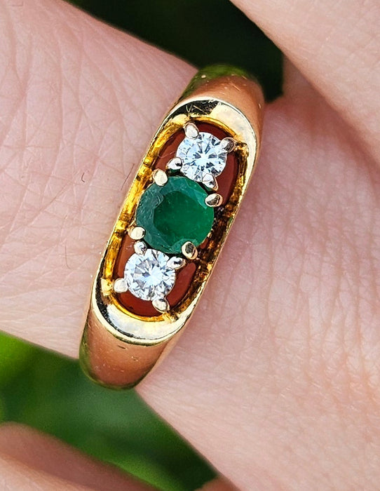 Vintage: 18ct Gold Art Deco Emerald & Diamond Three-Stone Dress Ring