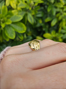 0991: Vintage: Statement 9ct Gold 42 Yellow Diamonds Dress Ring- sparkling, natural diamonds,