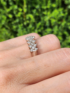 0781: Vintage: 14ct White Gold Diamonds (1c carat) Tiered Ring- natural. sparkling beauty