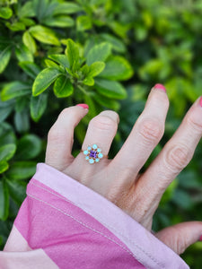 0276: Vintage: 9ct Gold Lilac Amethyst Opals Flower Head Ring