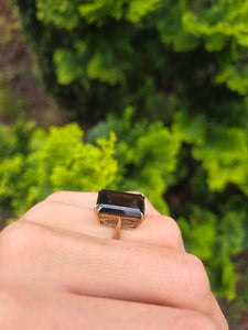 2187: Vintage: 9ct Gold Large Emerald Cut Gignac Quartz Ring - From 1969