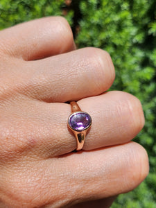 0871: Antique: 9ct Gold Lilac Amethyst Signet Ring- From 1911