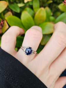 0738: Vintage: 9ct Gold Cabochon French Blue Sapphire Diamonds Ring- crisp, clean , eye candy