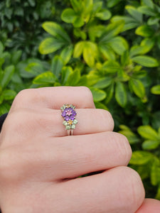 0352: Vintage: 14ct White Gold Multi-Gems Floral Ring- lovely colour mix