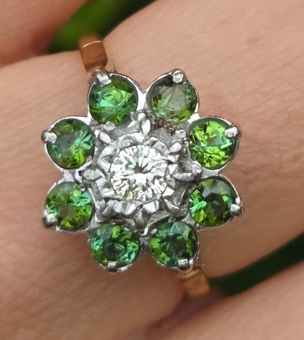 6453   Vintage; 18ct Gold Peridots Diamond Flower Head Ring- Sparkling beauty
