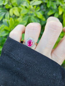 0767: Vintage: 18ct Gold Pink Ruby 45 Diamonds Dress Ring- gorgeous