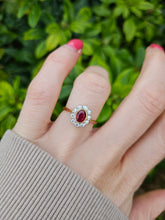 Load image into Gallery viewer, 0770: Vintage 18ct Gold Ruby 10 Diamonds Flower Head Ring- exquisite
