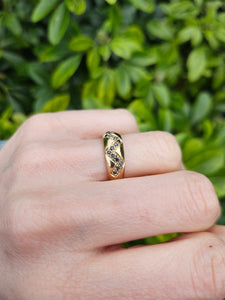 1297: Vintage: 9ct Gold 17 Black Diamonds Ring- sparkling symmetry