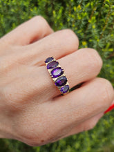 Load image into Gallery viewer, 1588: Vintage: 9ct Gold 5 Rich Purple Amethysts Ring- From 1979

