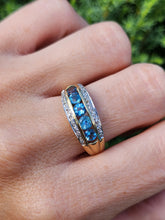Load image into Gallery viewer, 6164 Vintage: 9ct Gold 5 Swiss Blue Topaz 18 Diamonds Cocktail Ring- lovely combination, crisp eye candy
