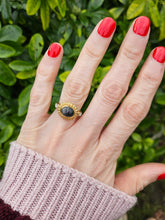 Cargar imagen en el visor de la galería, 1274: Vintage: 9ct Gold Cabochon &quot;Carbuncle&quot; Black Agate Diamonds Signet Ring
