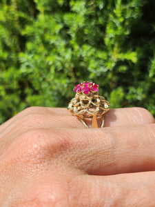 1484 Vintage: 14ct Gold Rubies Flowerhead Statement Ring- FAB