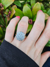 Load image into Gallery viewer, 0728: Vintage; 9ct Gold Blue Aquamarines Flower Head Cluster Ring
