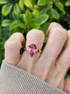 0529: Vintage: 9ct Gold Pear-Cut Pink Topaz Dress Ring- Barbie beauty, total eye catcher