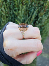 Load image into Gallery viewer, 0877: Vintage:: 9ct Gold Emerald Cut Cognac Quartz Ring- Date-Mark 1962
