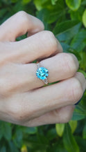 Load image into Gallery viewer, 2248 Vintage 18ct Gold Round Cut Blue Zircon (4.25ct)  Diamonds 3-Stone Ring
