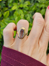 Load image into Gallery viewer, 0701:  Vintage &amp; Old 9ct Gold Lilac Amethyst Bezel Set Ring- lovely mature stone
