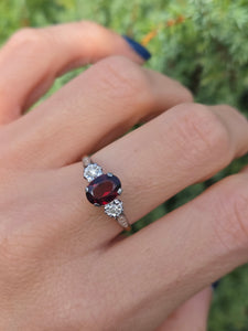1830: Vintage: 18ct Gold Almandine Garnet Diamonds 3-Stone Straight Ring- Superb