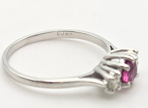 2357: Vintage; 18ct White Gold Ruby Round Full Cut Diamonds 3- Stone Straight Ring- From 1978