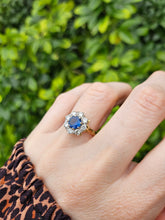 Load image into Gallery viewer, 0578: Vintage: 18ct Gold Cornflower Blue Sapphire Diamonds Cluster Ring- extremely fine example
