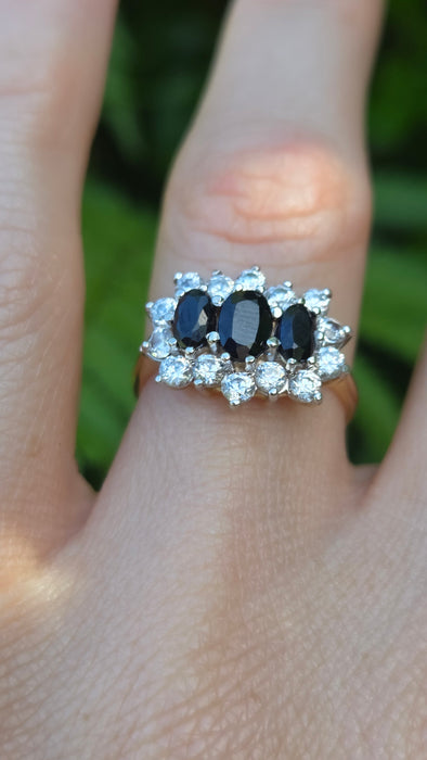 Vintage: 9ct Yellow Gold Sapphire & Simulated Diamond Cluster Ring