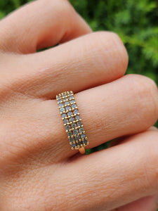 1778: Vintage: 9ct Gold Green Topaz Stacker/Dress Ring- gorgeous green
