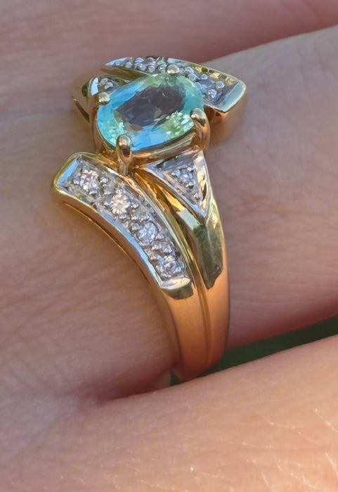 6416: 18ct Gold Blue Aquamarine  Diamonds Bypass Cocktail Ring