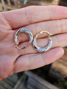 0442: Vintage: 9ct Gold Mixed Gold Hooped Earrings