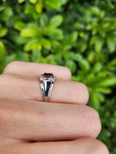 Load image into Gallery viewer, 8223: Vintage: Petite 9ct White Gold Almandine Garnet Diamonds Dress Ring
