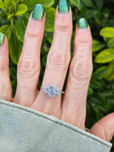 Load image into Gallery viewer, 0722: Vintage: 9ct Gold Blue Topaz Diamonds Cluster Ring- petite, sparkling, beauty
