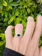 Load image into Gallery viewer, 0413: Vintage: 14ct Gold Green Diopside 16 Diamonds Art Deco Style Dress Ring
