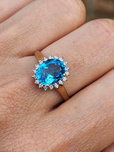 Load image into Gallery viewer, 1650: Vintage: 9ct Gold Swiss Blue Topaz 18 Diamonds Cluster Ring- sparkling beauty
