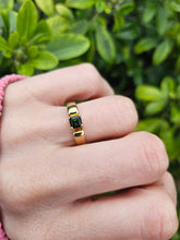 Load image into Gallery viewer, 1035: Vintage: 9ct Gold Princess Cut Green Garnet Solitaire Ring- gorgeous colour
